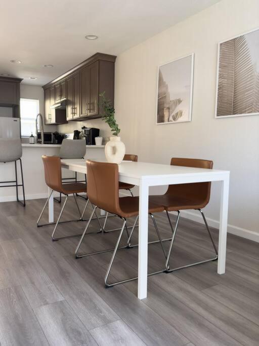Modern Retreat 1 Mi. From Disney Anaheim Extérieur photo